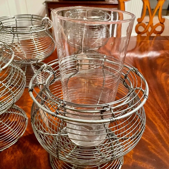 Four Wire Footed Planters/Containers (NWT) - Picture 8 of 11